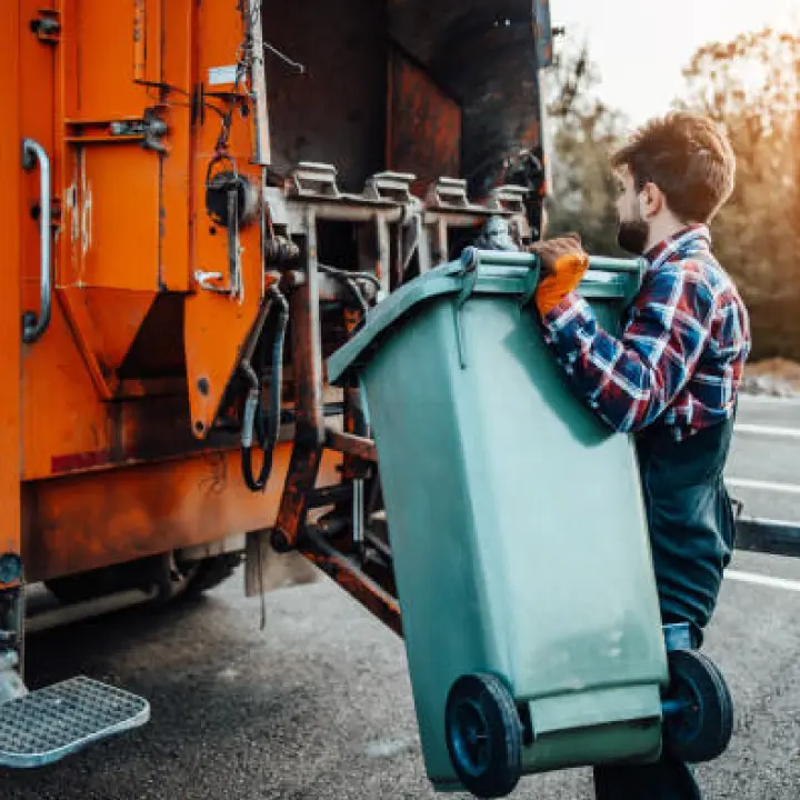 Commercial Trash Clean Up Services