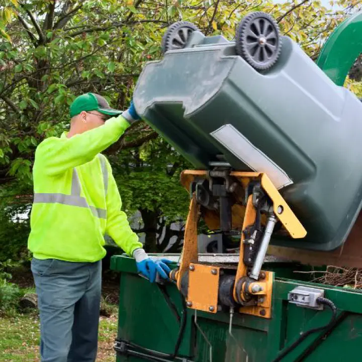 Commercial Trash Clean Up Services